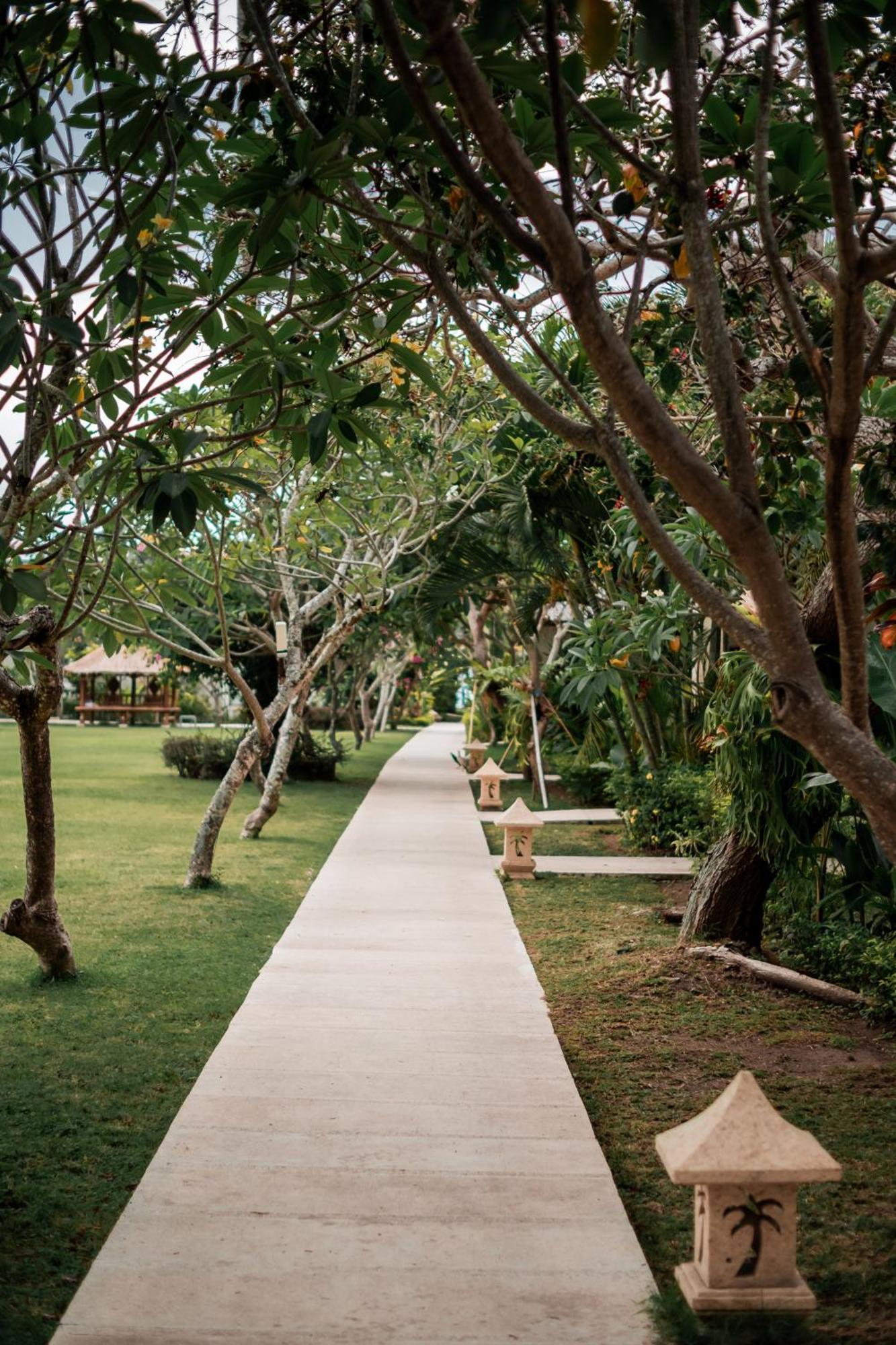 Living Asia Resort And Spa Senggigi Ngoại thất bức ảnh