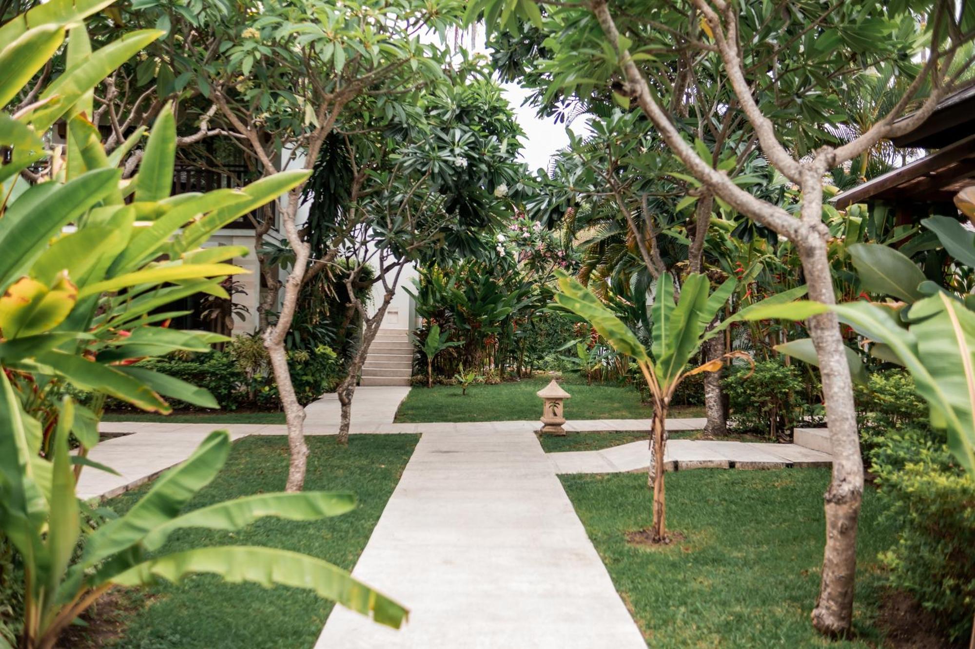 Living Asia Resort And Spa Senggigi Ngoại thất bức ảnh