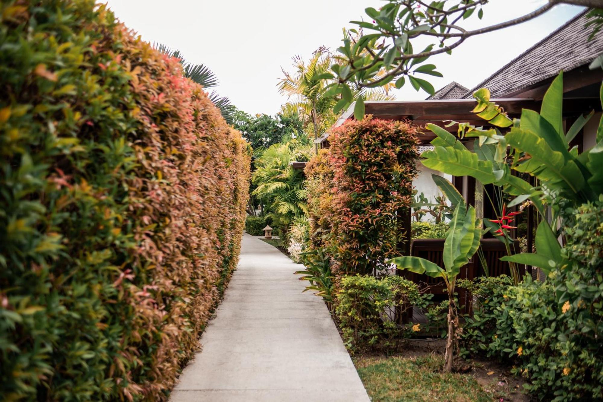 Living Asia Resort And Spa Senggigi Ngoại thất bức ảnh