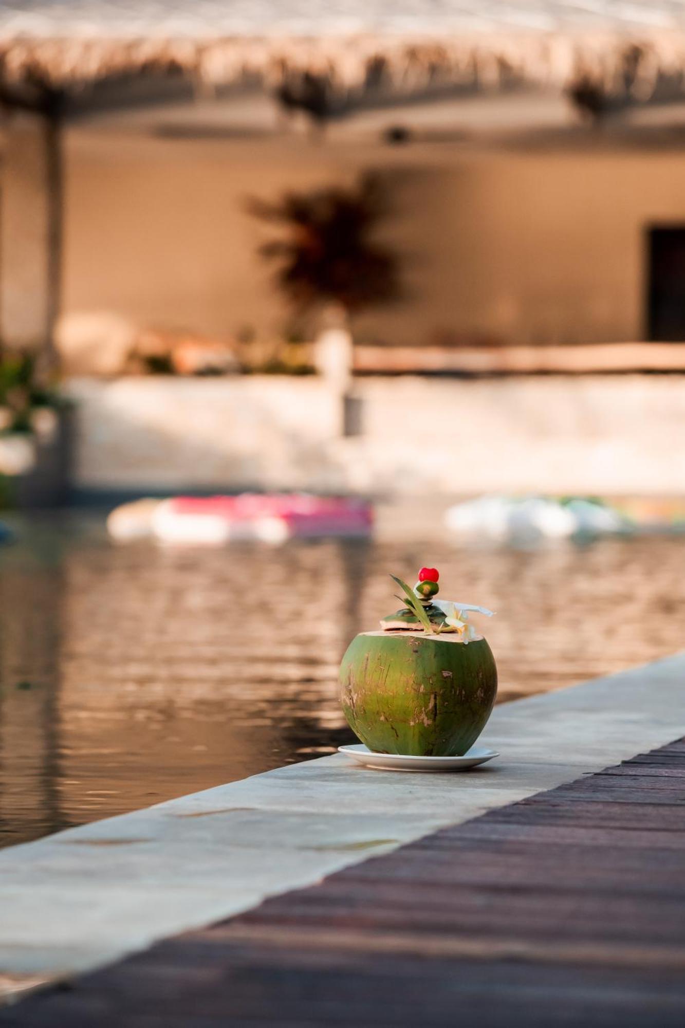 Living Asia Resort And Spa Senggigi Ngoại thất bức ảnh