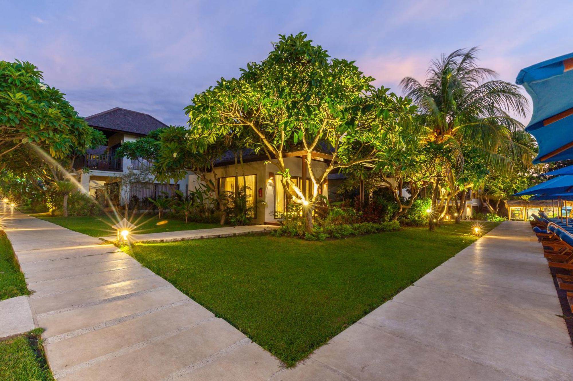 Living Asia Resort And Spa Senggigi Ngoại thất bức ảnh